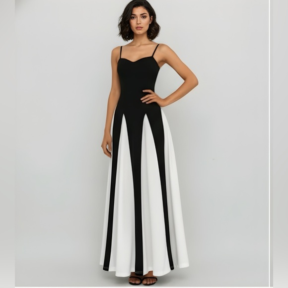 Sweetheart Neckline Two Tone Dress Black/White - Picture 3 of 10